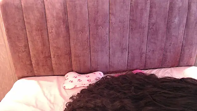 AgathaLynx online show from 23, 2, 2025