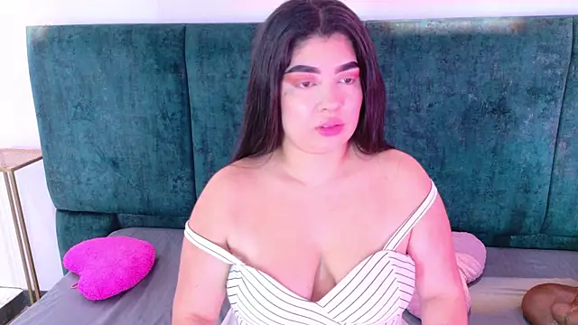 Snapshot of AgathaLynx chatting on 19, 5, 2026 AgathaLynx online show from 19, 5, 2026