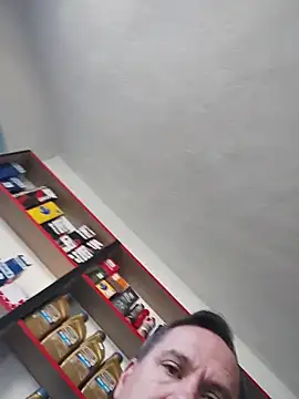 Snapshot of fikoivos chatting on 1, 11, 2025 fikoivos online show from 1, 11, 2025