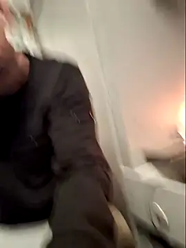 Snapshot of bibananaman chatting on 24, 10, 2025 bibananaman online show from 24, 10, 2025