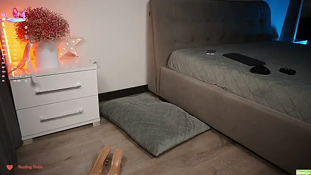 Snapshot of Healing_Hottie chatting on 19, 3, 2025 Healing Hottie online show from 19, 3, 2025