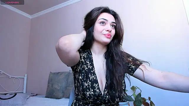 Snapshot of _cleopattra_ chatting on 11, 1, 2025  cleopattra  online show from 11, 1, 2025