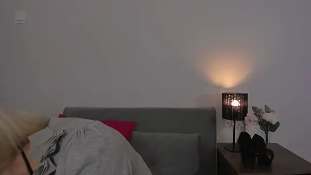 Snapshot of CrystalHotty chatting on 27, 1, 2025 CrystalHotty online show from 27, 1, 2025