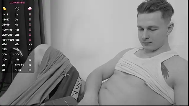 Snapshot of charlie_smiley chatting on 23, 1, 2025 charlie smiley online show from 23, 1, 2025