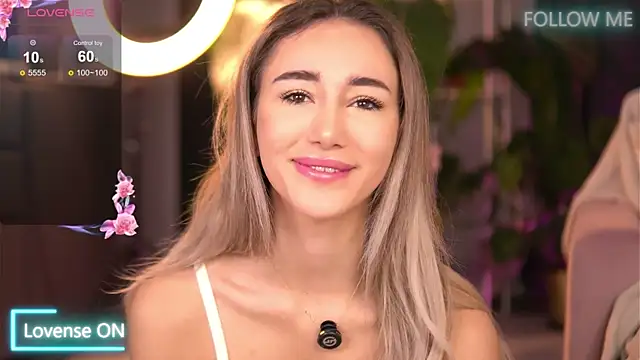 EmilyRaymont online show from 8, 10, 2025