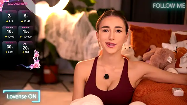 EmilyRaymont online show from 30, 10, 2025