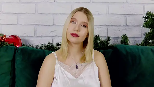Snapshot of LiliLinn chatting on 15, 1, 2025 LiliLinn online show from 15, 1, 2025