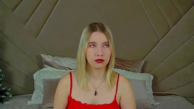 Snapshot of LiliLinn chatting on 17, 1, 2025 LiliLinn online show from 17, 1, 2025