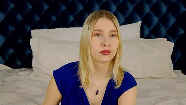 Snapshot of LiliLinn chatting on 18, 1, 2025 LiliLinn online show from 18, 1, 2025