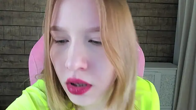 LiliLinn online show from 17, 4, 2026