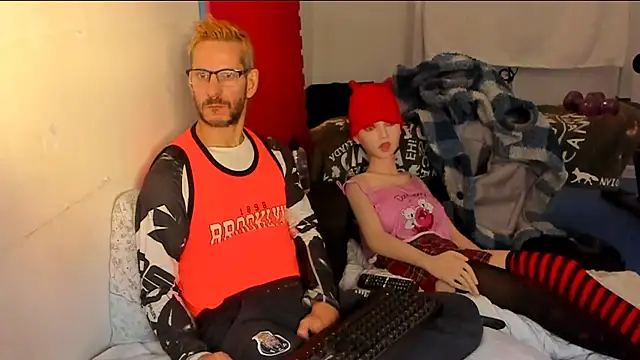 Snapshot of Samurayjiu chatting on 26, 11, 2025 Samurayjiu online show from 26, 11, 2025