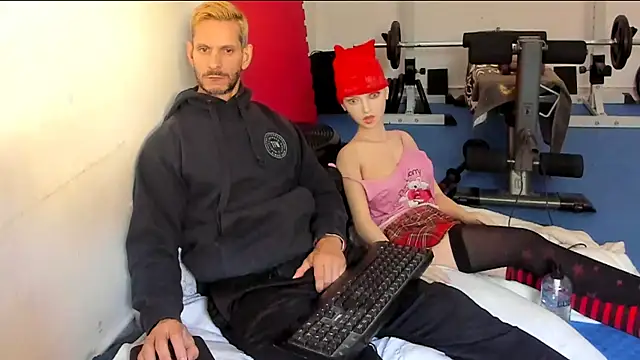 Snapshot of Samurayjiu chatting on 1, 12, 2025 Samurayjiu online show from 1, 12, 2025