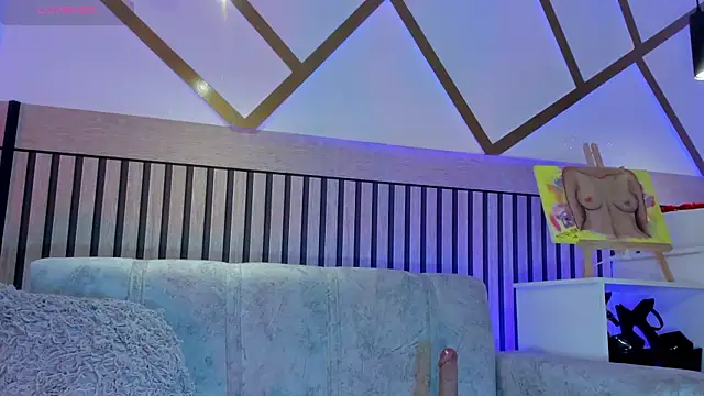 NinaInk online show from 9, 4, 2026