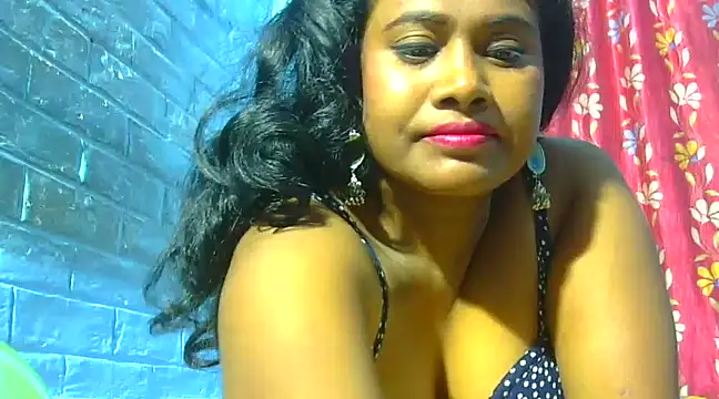 Snapshot of sexy_roma chatting on 3, 12, 2024 sexy roma online show from 3, 12, 2024