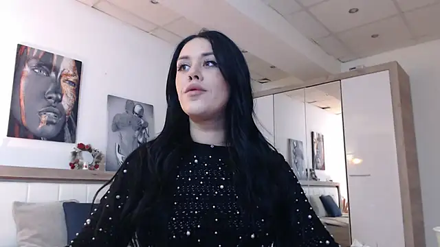 LaylaCruzRose online show from 12, 12, 2024