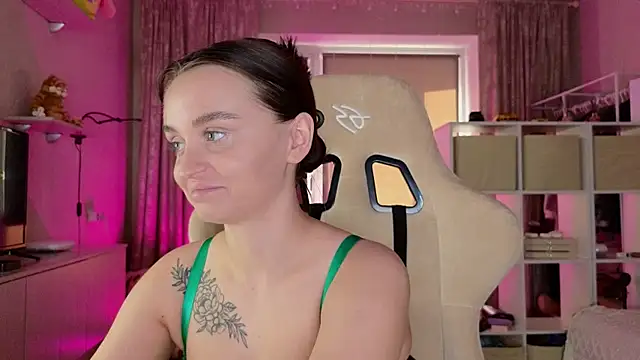 Katy perry  online show from 22, 3, 2025