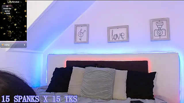 Tifanny grey online show from 22, 12, 2024