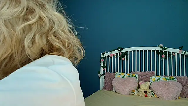 Snapshot of AlicePirs chatting on 16, 11, 2025 AlicePirs online show from 16, 11, 2025