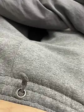 chris882419 online show from 14, 10, 2025