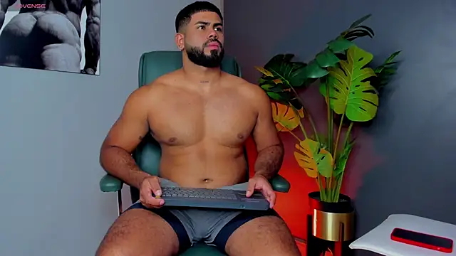 noah crux online show from 13, 4, 2026