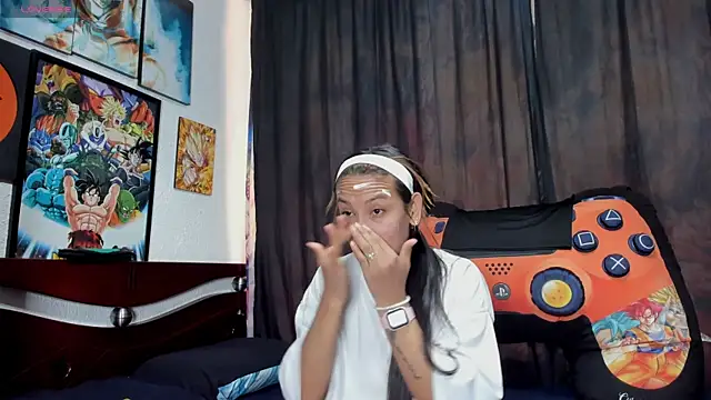 Snapshot of Valeria_Fitness chatting on 8, 7, 2026 Valeria Fitness online show from 8, 7, 2026