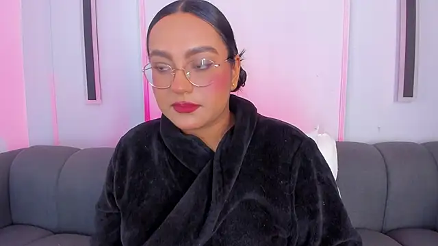 ellamontoya online show from 24, 11, 2025