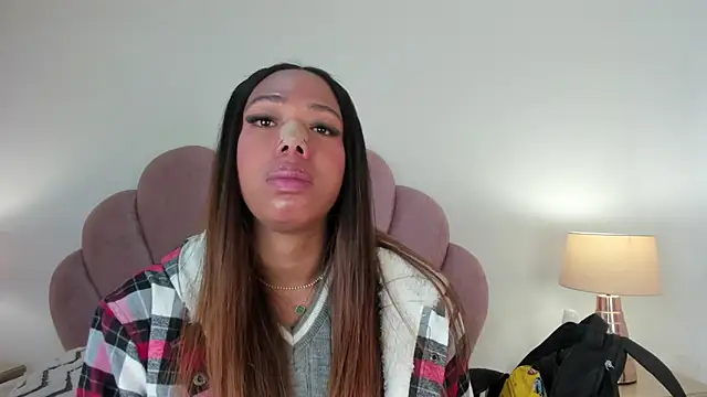 Snapshot of Nicole_Paradise chatting on 10, 11, 2025 Nicole Paradise online show from 10, 11, 2025