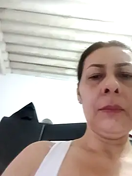 Mia-funny20 online show from 13, 2, 2025