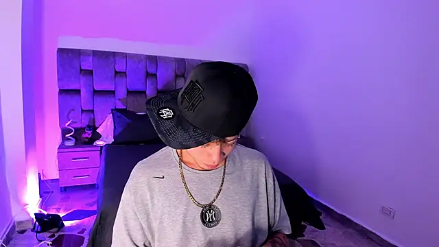 Snapshot of MarcusCollinss_ chatting on 27, 12, 2024 MarcusCollinss online show from 27, 12, 2024