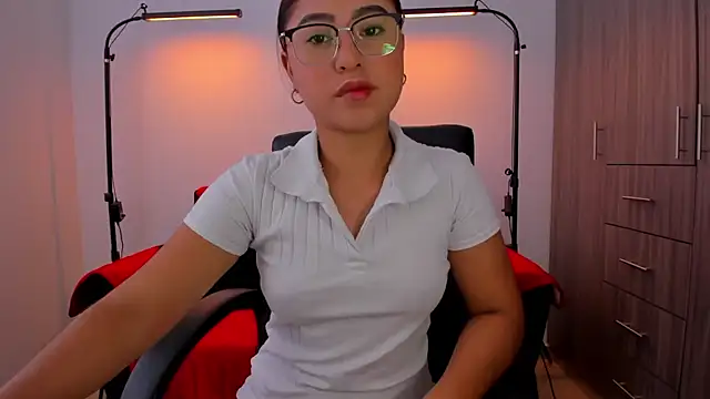 Snapshot of cloy_baby__ chatting on 27, 9, 2025 cloy baby online show from 27, 9, 2025