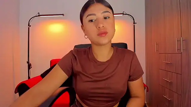 Snapshot of cloy_baby__ chatting on 11, 10, 2025 cloy baby online show from 11, 10, 2025