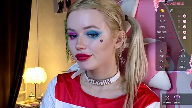 LexieLoree online show from 11, 12, 2024