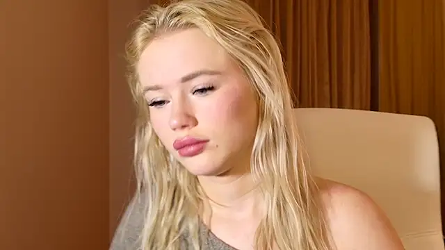 LexieLoree online show from 24, 12, 2024