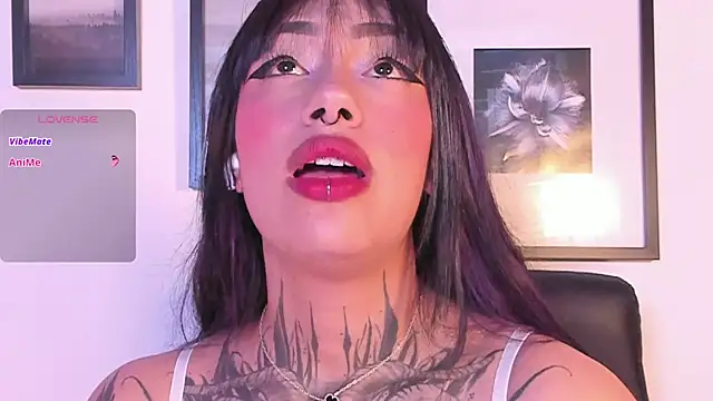 Snapshot of Akari1_Mischief chatting on 5, 4, 2026 Akari1 Mischief online show from 5, 4, 2026