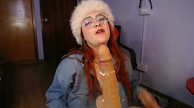 Snapshot of Layna_cold chatting on 1, 2, 2025 Layna cold online show from 1, 2, 2025