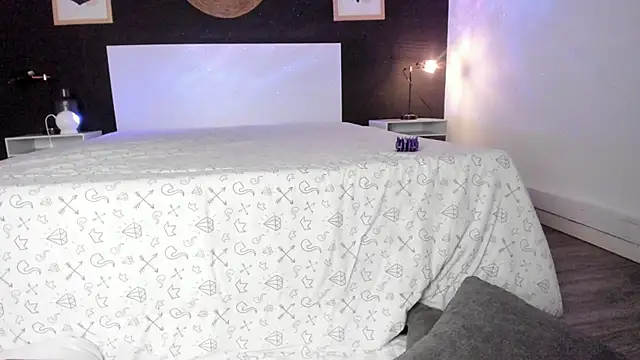 Snapshot of VioletPaket chatting on 27, 1, 2025 VioletPaket online show from 27, 1, 2025
