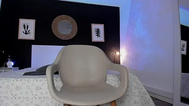 Snapshot of VioletPaket chatting on 1, 2, 2025 VioletPaket online show from 1, 2, 2025