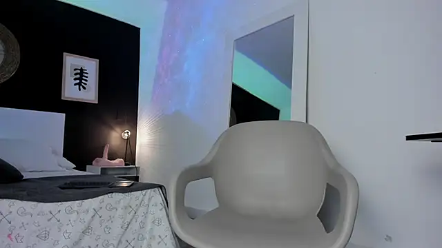 Snapshot of VioletPaket chatting on 27, 2, 2025 VioletPaket online show from 27, 2, 2025