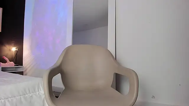 Snapshot of VioletPaket chatting on 14, 3, 2025 VioletPaket online show from 14, 3, 2025