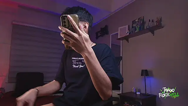 Snapshot of thiago_rockwelll chatting on 24, 2, 2025 thiago rockwelll online show from 24, 2, 2025