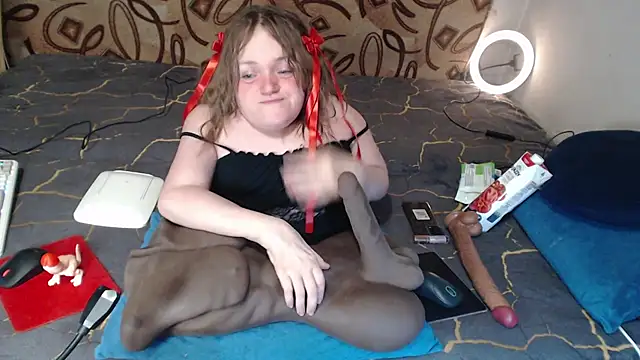 MiniNatalie online show from 2, 3, 2025