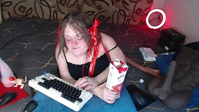 MiniNatalie online show from 4, 3, 2025