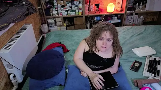 MiniNatalie online show from 23, 11, 2025