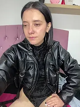 Isabella 21x online show from 4, 3, 2025