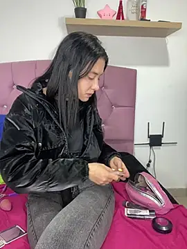 Isabella 21x online show from 5, 3, 2025