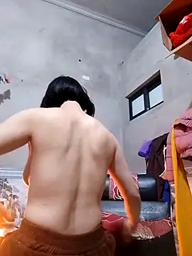 Snapshot of Aninyin22 chatting on 24, 2, 2025 Aninyin22 online show from 24, 2, 2025