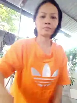 Snapshot of Aninyin22 chatting on 25, 10, 2025 Aninyin22 online show from 25, 10, 2025