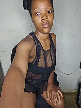 Snapshot of curvysexybody chatting on 11, 6, 2026 curvysexybody online show from 11, 6, 2026