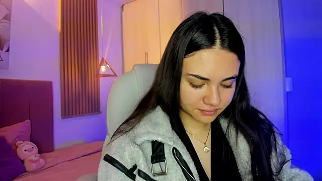 mia nevaeh online show from 5, 1, 2026