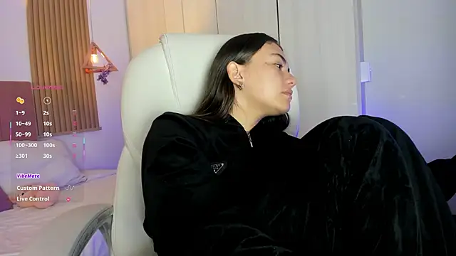 Snapshot of mia_nevaeh chatting on 29, 6, 2026 mia nevaeh online show from 29, 6, 2026